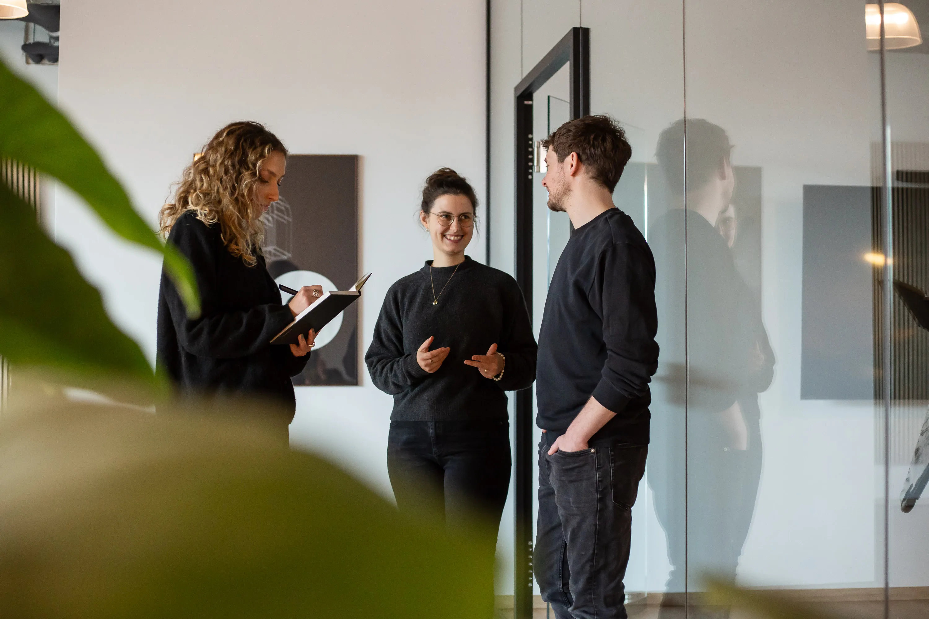 new office, Corporate Design Agentur Frankfurt, Brand Design, Branding, Grafikdesign