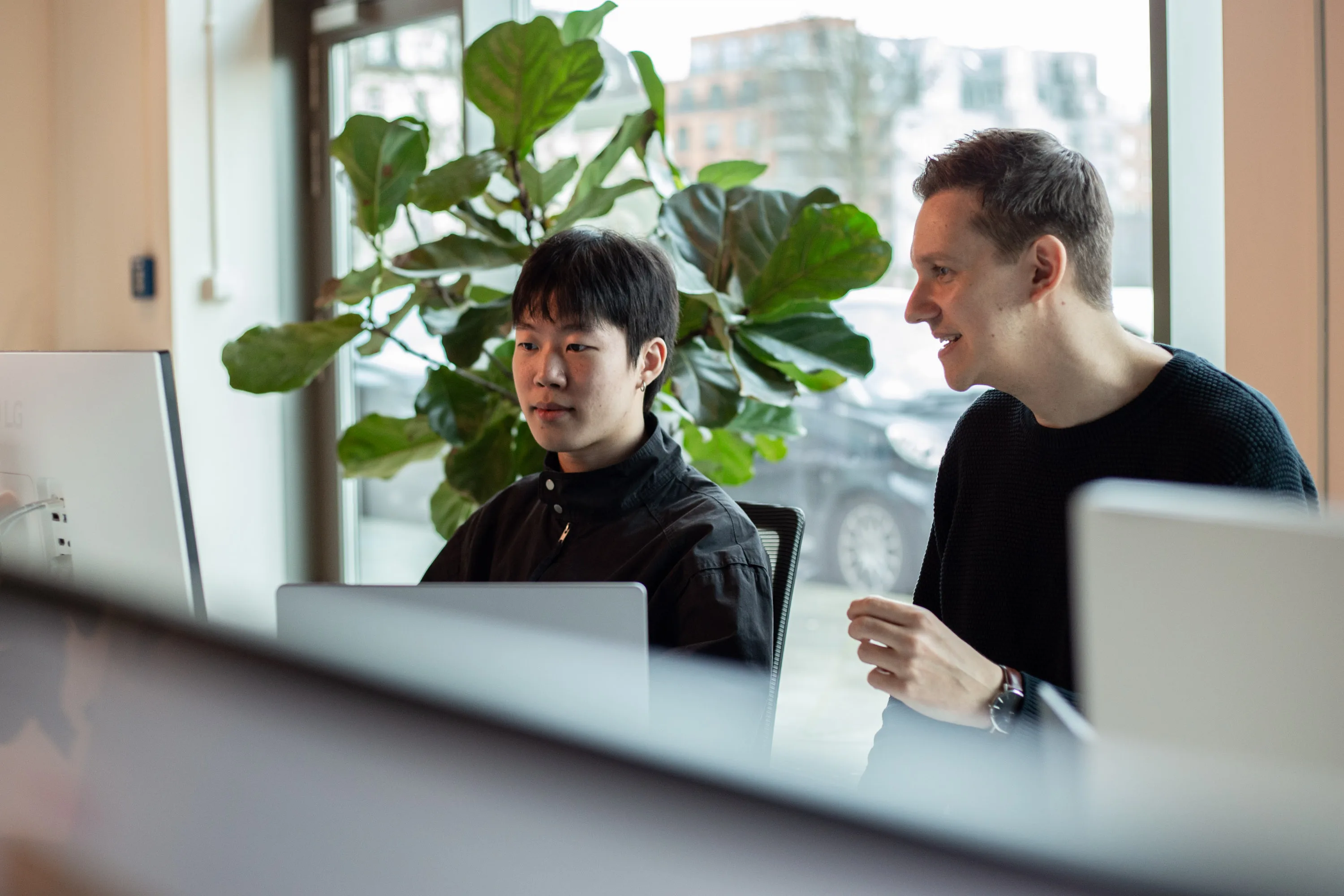 new office, Corporate Design Agentur Frankfurt, Brand Design, Branding, Grafikdesign